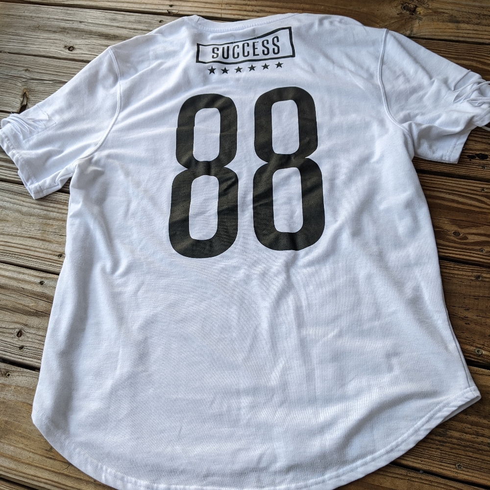Distressed graphic tee - Picture 2 of 6